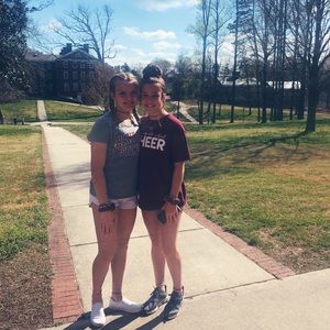 Meet your Posher, Liza